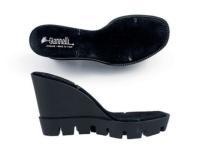 Semelle crantée noire